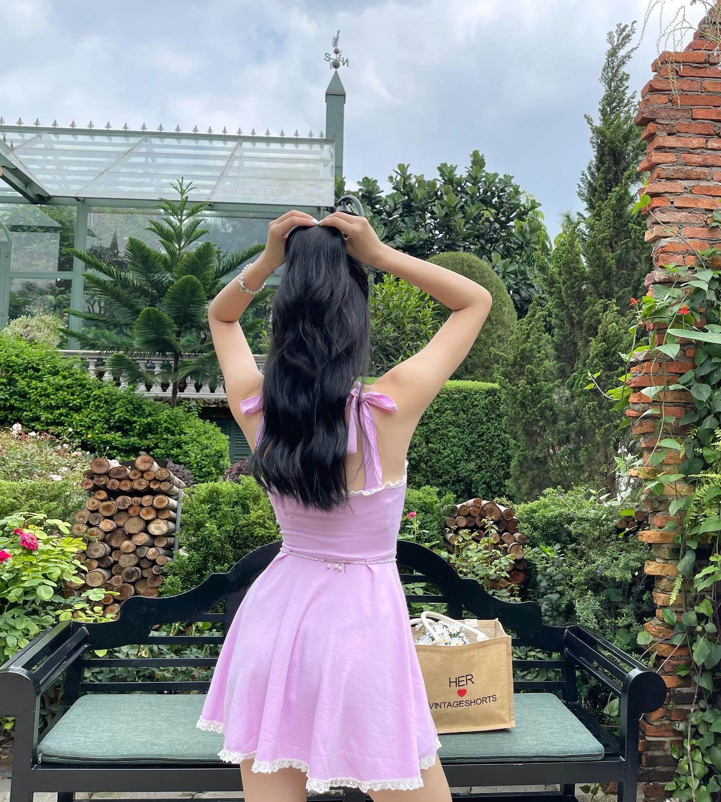 Bật Mí: Chiếc đầm phong cách vintage cổ điển