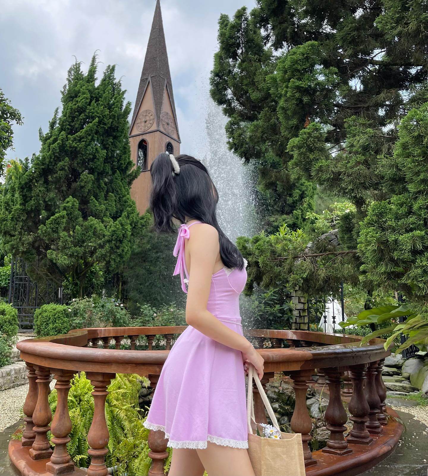 Bật Mí: Chiếc đầm phong cách vintage cổ điển